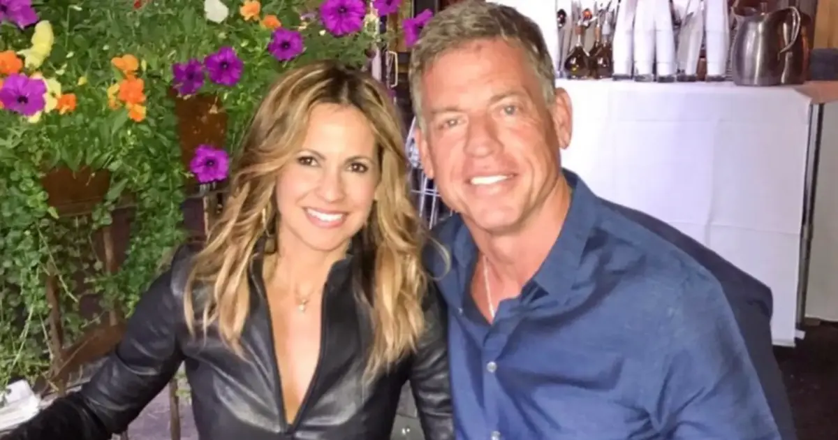 is troy aikman still married